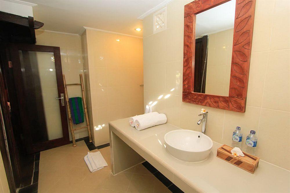 Radiant Jepun Villa Legian Exterior foto